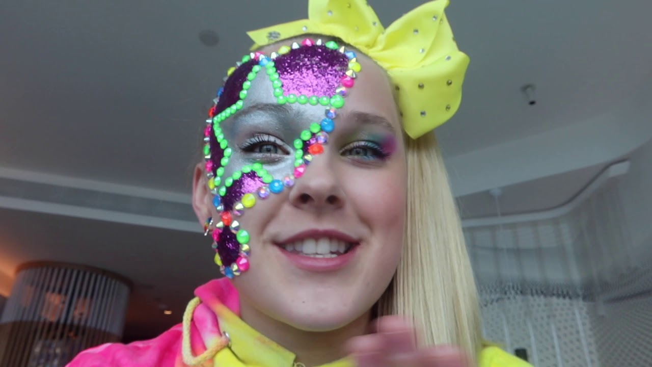 JANUARY 2020 - JoJo Siwa