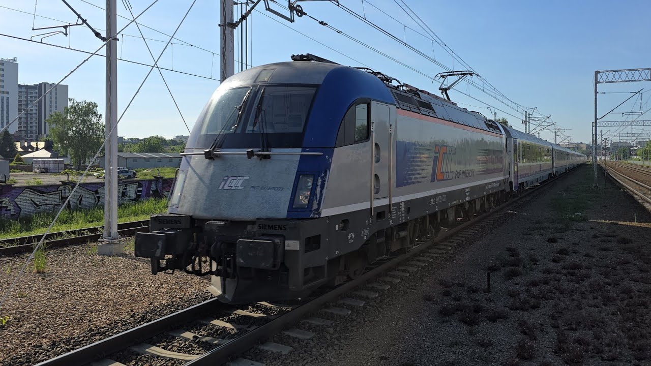 EU44-003 + IC WAWEL do Berlina & REGIO z Tarnowa, na stacji Rzeszów Zachodni 10.05.2024