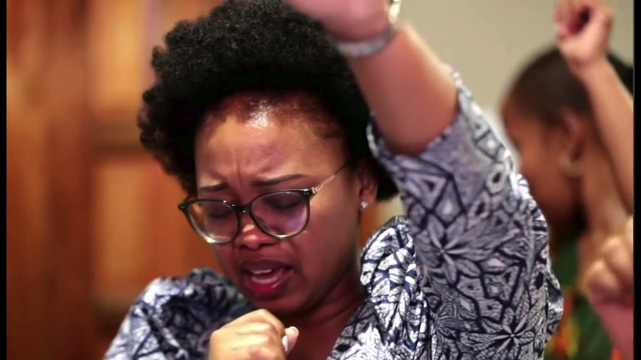 NGIZOLIBONGA HOD FT ESETHU SIWE