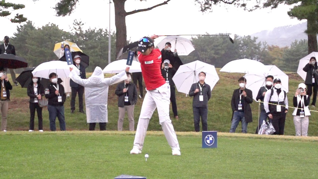 KLPGA 챔피언십 3연패 도전하는 박현경의 슬로모션 드라이버 정면 & 측면 샷