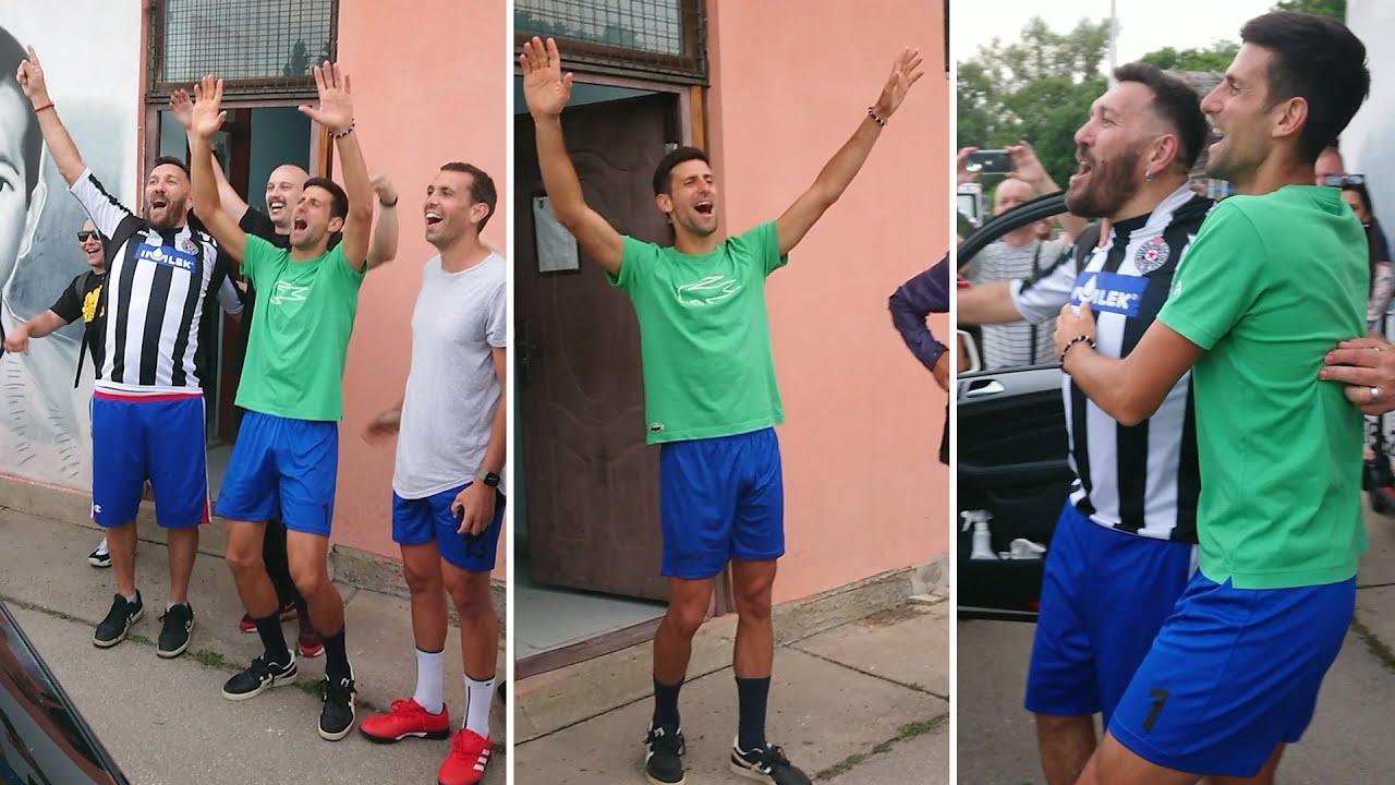 Novak u transu peva 