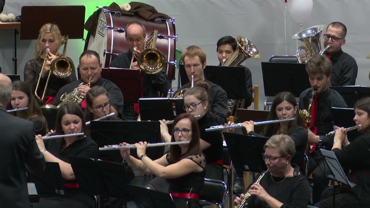 08. John Williams - John Williams Fantasy (arr. Naohiro Iwai)