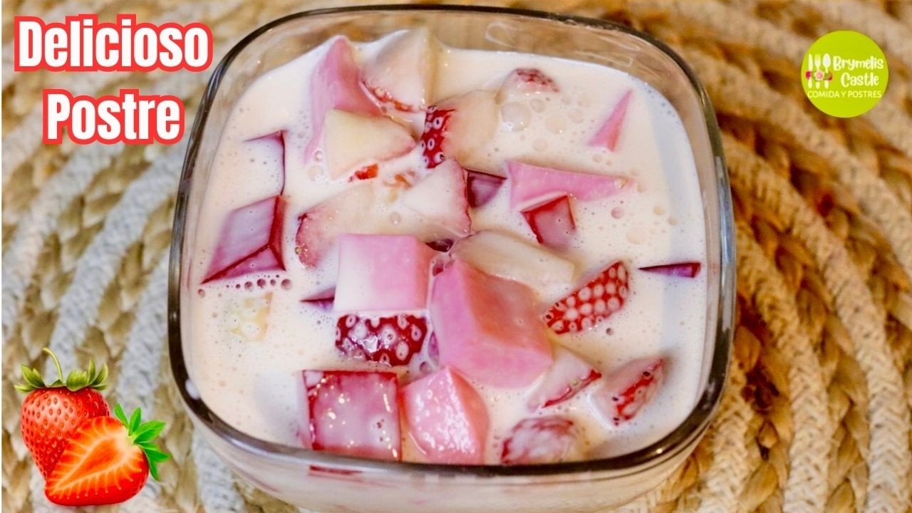 Gelatina Doble de Fresa con Crema | La Receta que Todos Piden