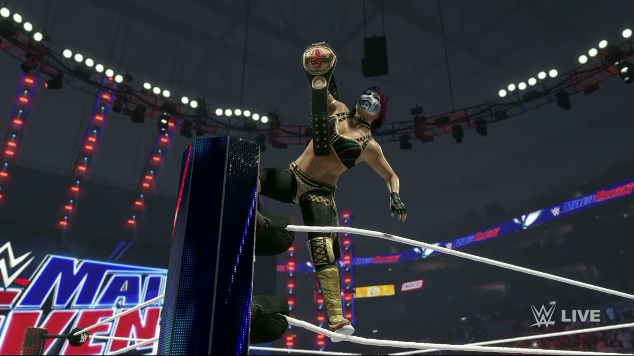 Asuka vs Ronda Rousey