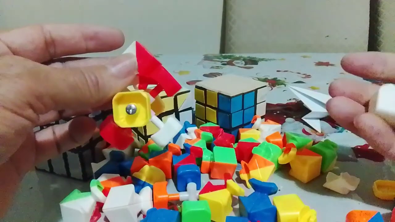 CONSTRUINDO DOIS CUBOS DE TRÊS CORES COM MONTAGEM NO FINAL 
