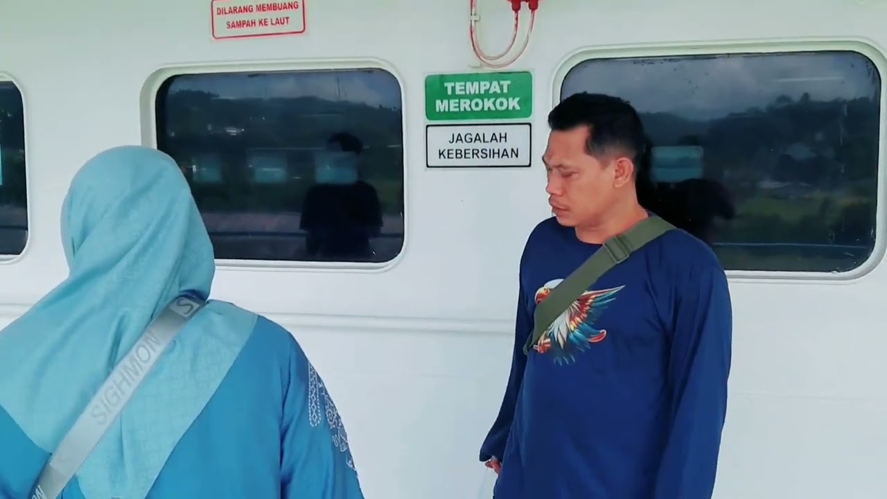 Bakauheni Lampung ke Merak Banten.