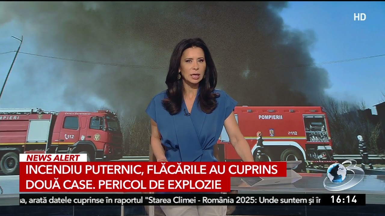 Incendiu puternic: flăcările au cuprins două case, pericol de explozie