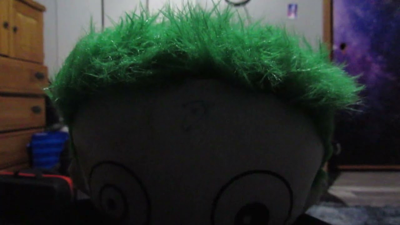 SO A COUPLE OF weeks ago i cut the jokers hair and now i am doing sea salt spray i also got a camera