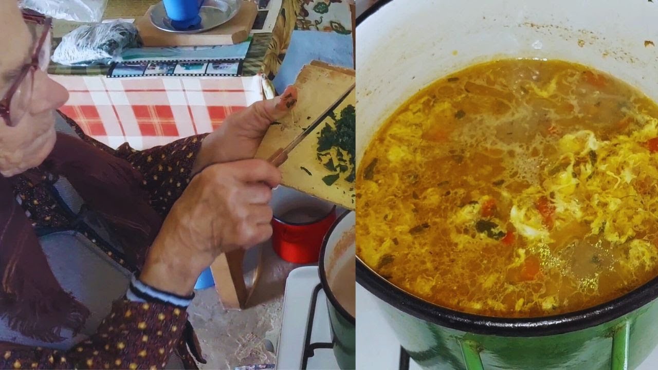 Cea mai buna ciorbă de pui de țară facută de bunica.