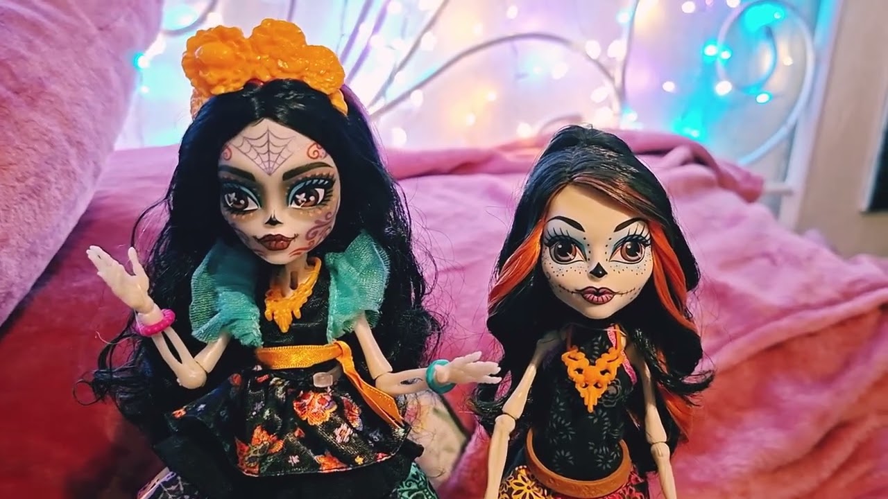 Opening Monster High Generation 3 Skelita Calaveras!