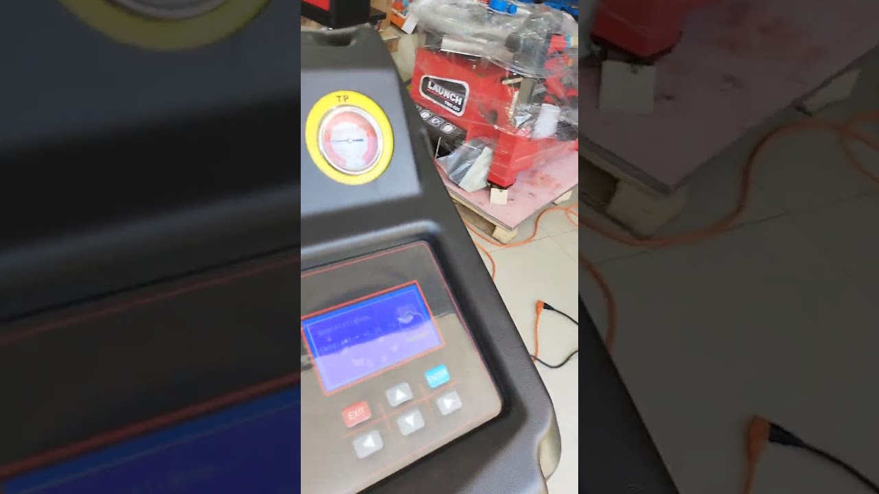 Como cargar Refrigerante R134A  a una maquina recicladora LAUNCH VALUE 500 PLUS. linea Smartsafe
