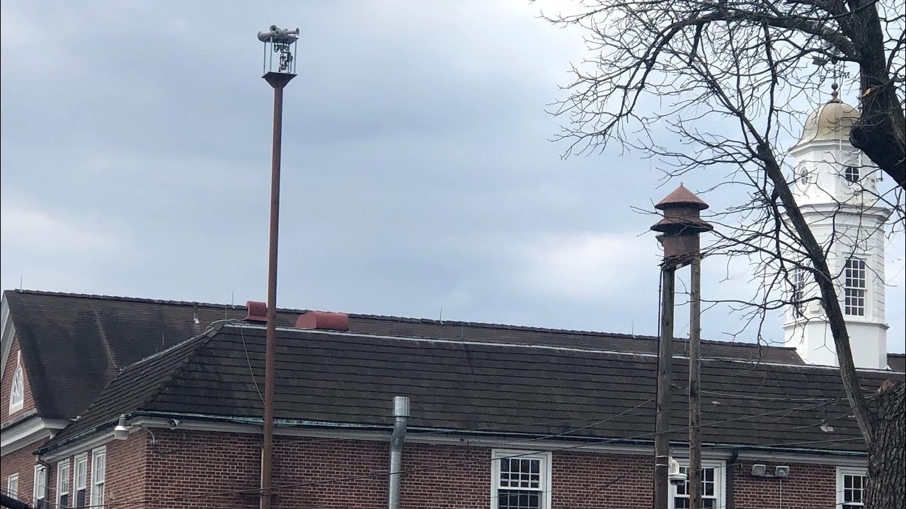 Air Horns and Federal Signal 5/7 sound at Haddon Fire Company No. 1, Haddonfield, New Jersey