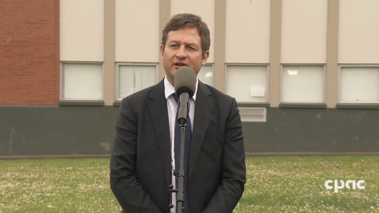 B.C. education minister provides update as schools reopen &ndash; June 2, 2020