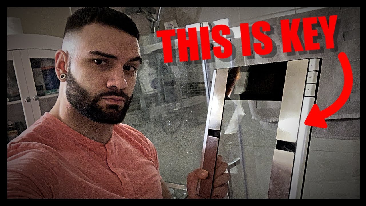 Should You Weigh Yourself Every Day ? (YOU'VE BEEN LIED TO)