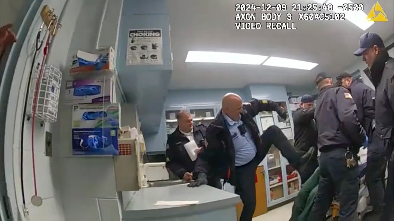 NY prison guards charged in beating death of handcuffed inmate: Hochul