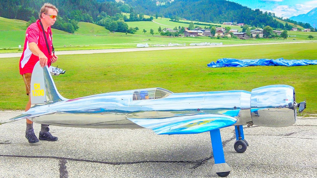 GIANT SCALE HUGHES H1 RC PYLON RACER MODEL FLIGHT DEMONSTRATION