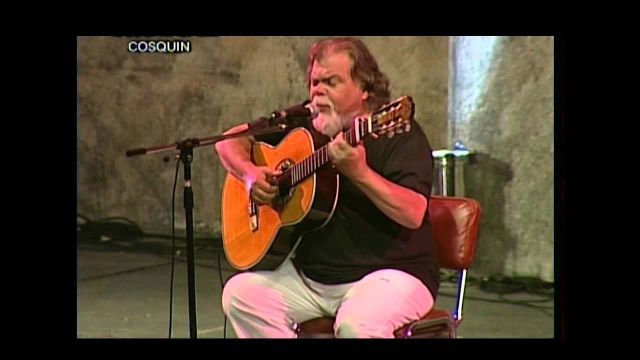 Rafael Amor presenta y canta 