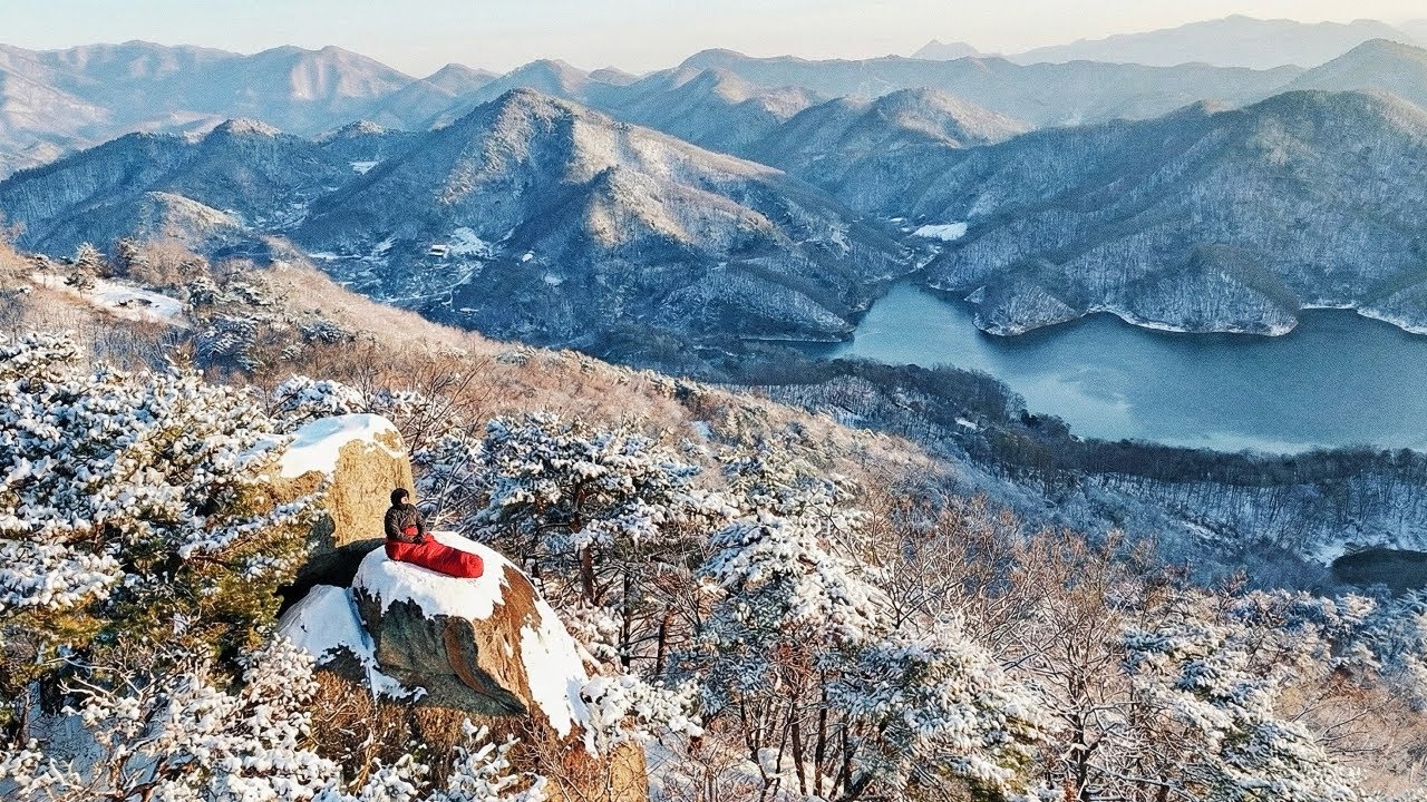 영하 10°C 한파주의보, 눈보라 치는 아무도 찾지 않는 바위에서 하룻밤 보내고 왔습니다ㅣ솔로 백패킹