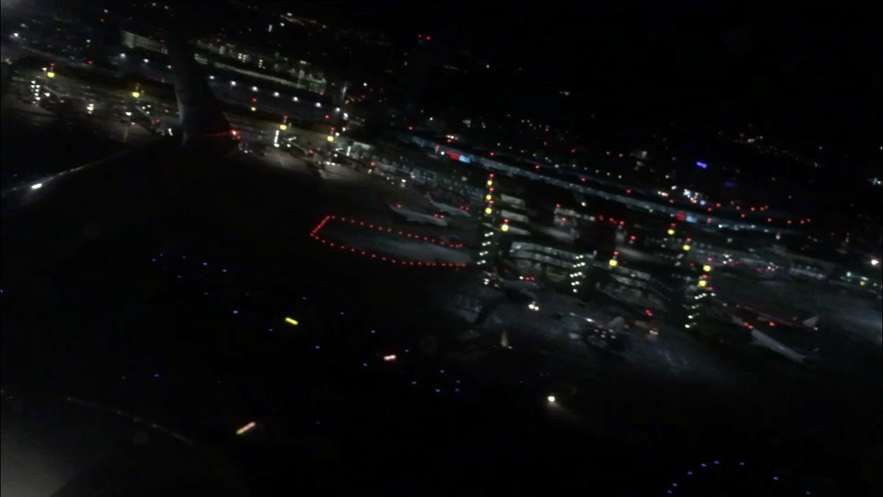 NIGHT TAKEOFF | TUIfly | Boeing 737-800 | Düsseldorf Airport