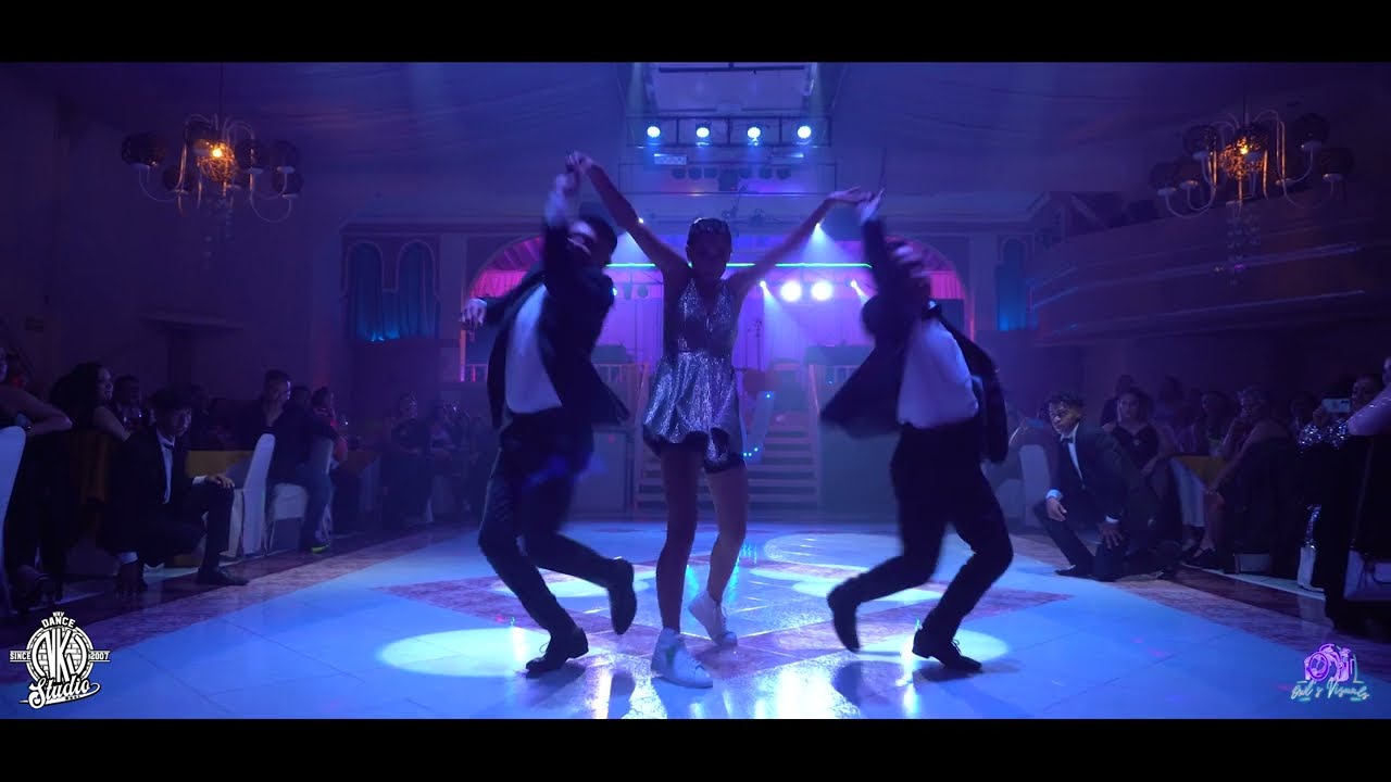 XV EVE, Tema de Vals: 