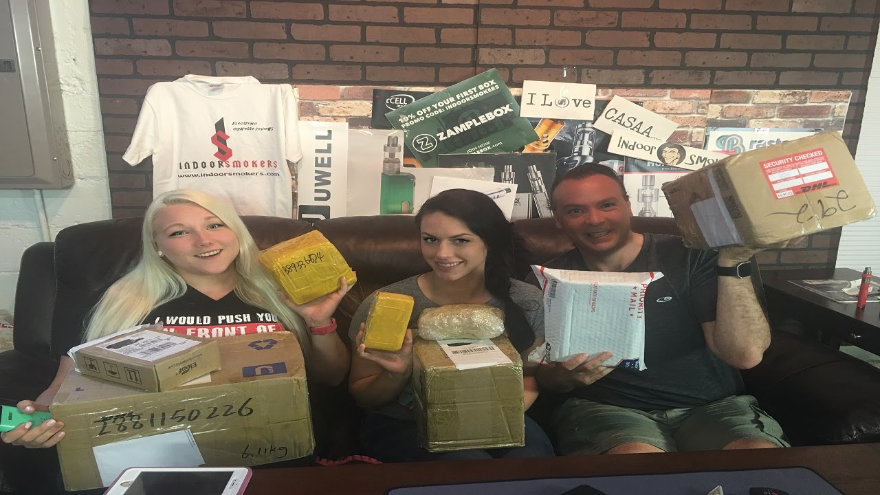 Friday Vapemail with Tia & Danielle! | IndoorSmokers