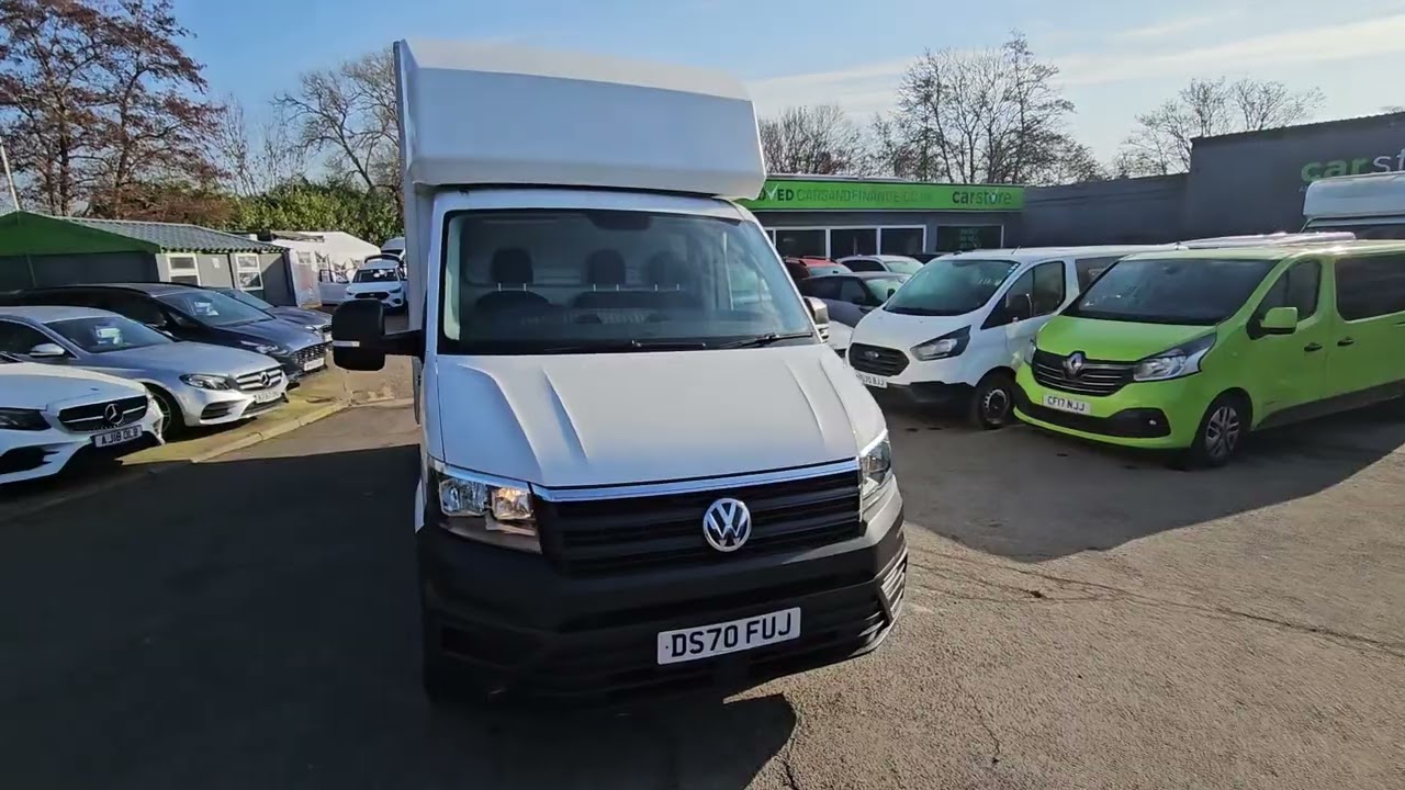 DS70FUJ Volkswagen Crafter 2.0 TDI Luton 2d 138 bhp Euro 6 Diesel in White 57,000 Miles + FSH!