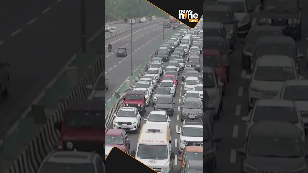 DELHI : Traffic Disruptions Due to Waterlogging from Incessant Rainfall |Delhi Traffic | News9