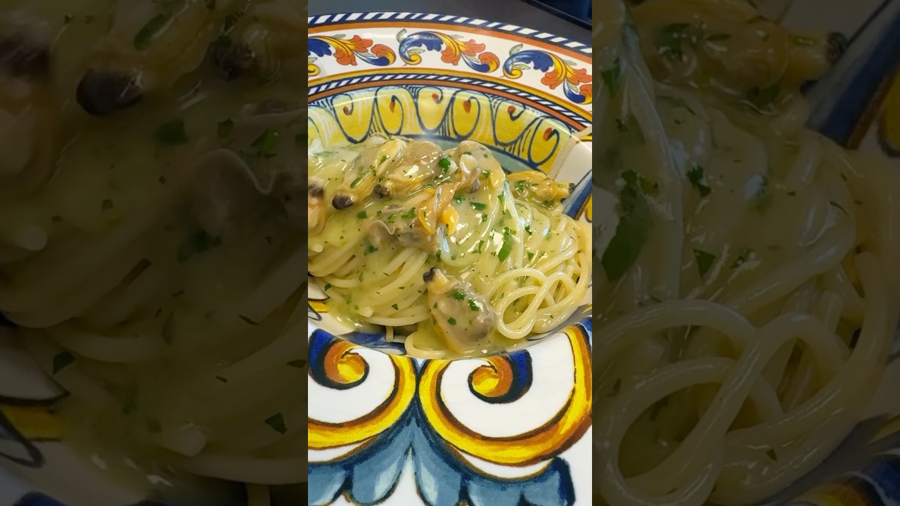Spaghetti alle Vongole🤤VERSIONE CLASSICA! #pasta #vongole #recipe #cucinaitaliana #food #spaghetti