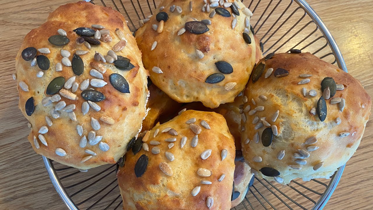 Skyr Br&ouml;tchen gesunde Dinkel- Eiwei&szlig; Fr&uuml;hst&uuml;cksbr&ouml;tchen ohne Hefe