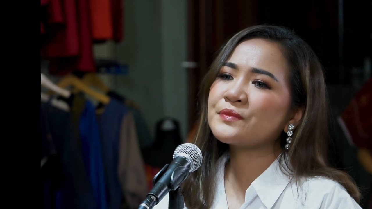 Averiana Barus - Pertedeh (Official Live Record)