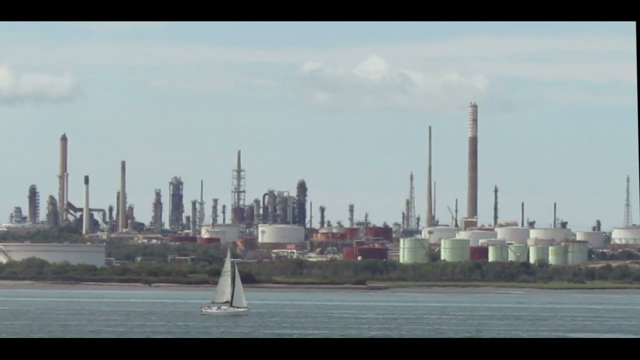 Fawley Refinery PV3 furnace to sulphur stack from Hamble 26-07-2023