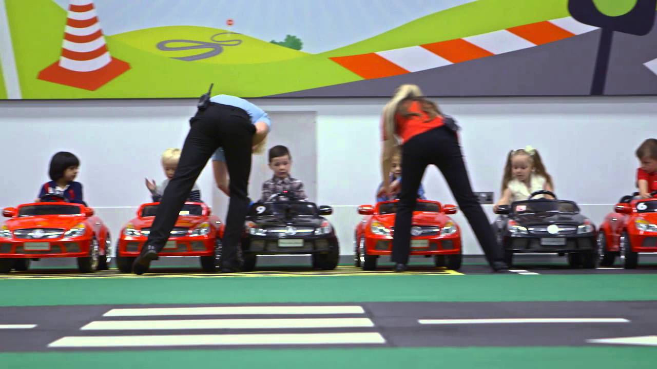 Little Learners | Mercedes-Benz World