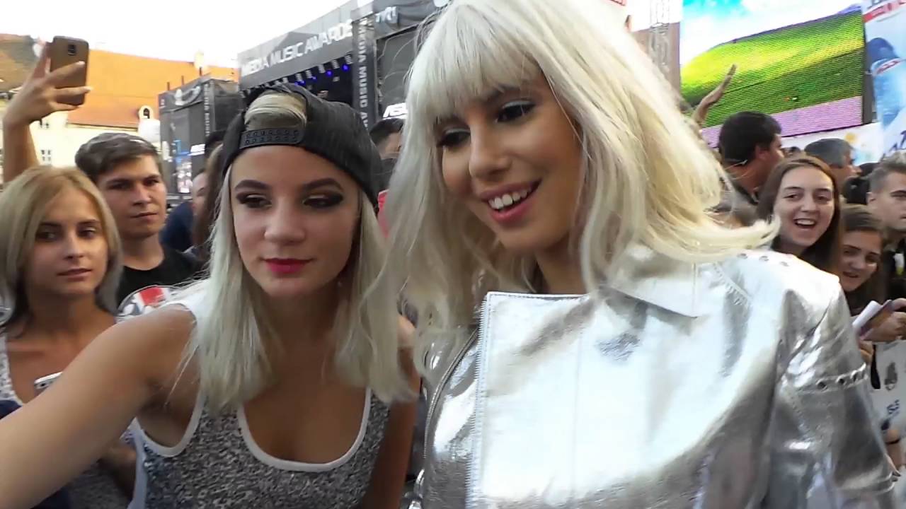 Sosirea vedetelor la Media Music Awards 2016