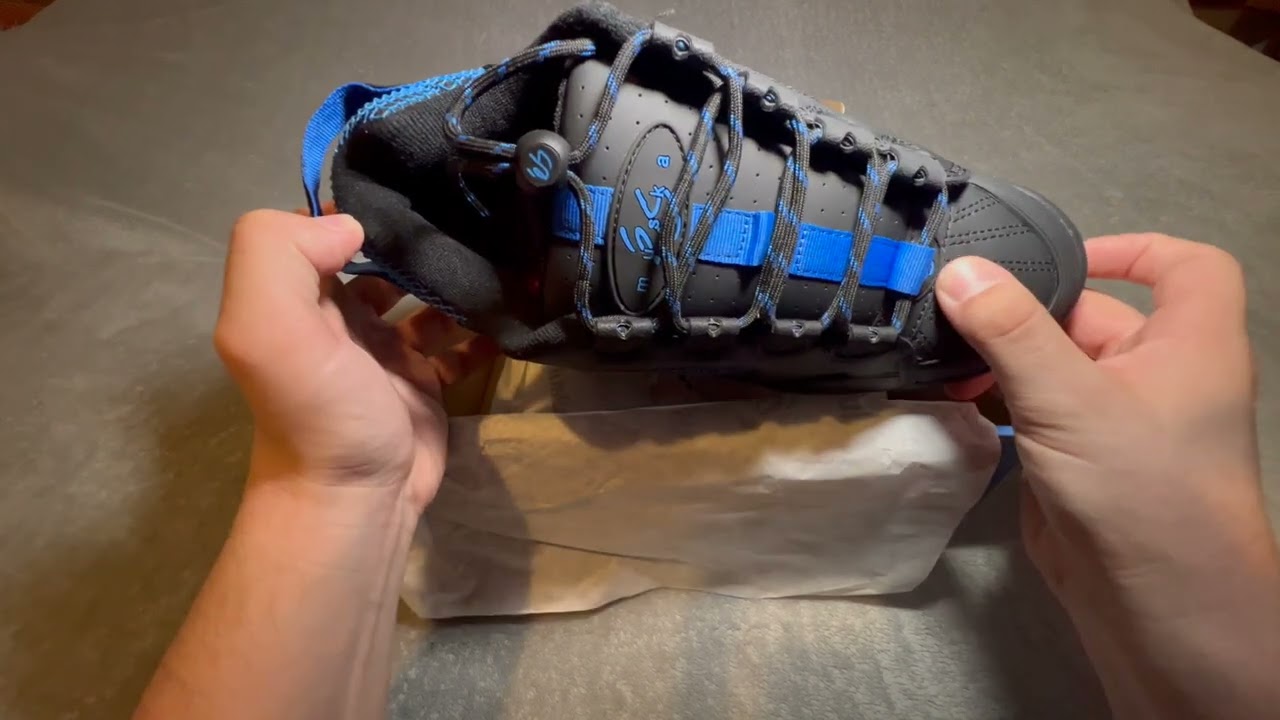 éS Muska Black/Royal