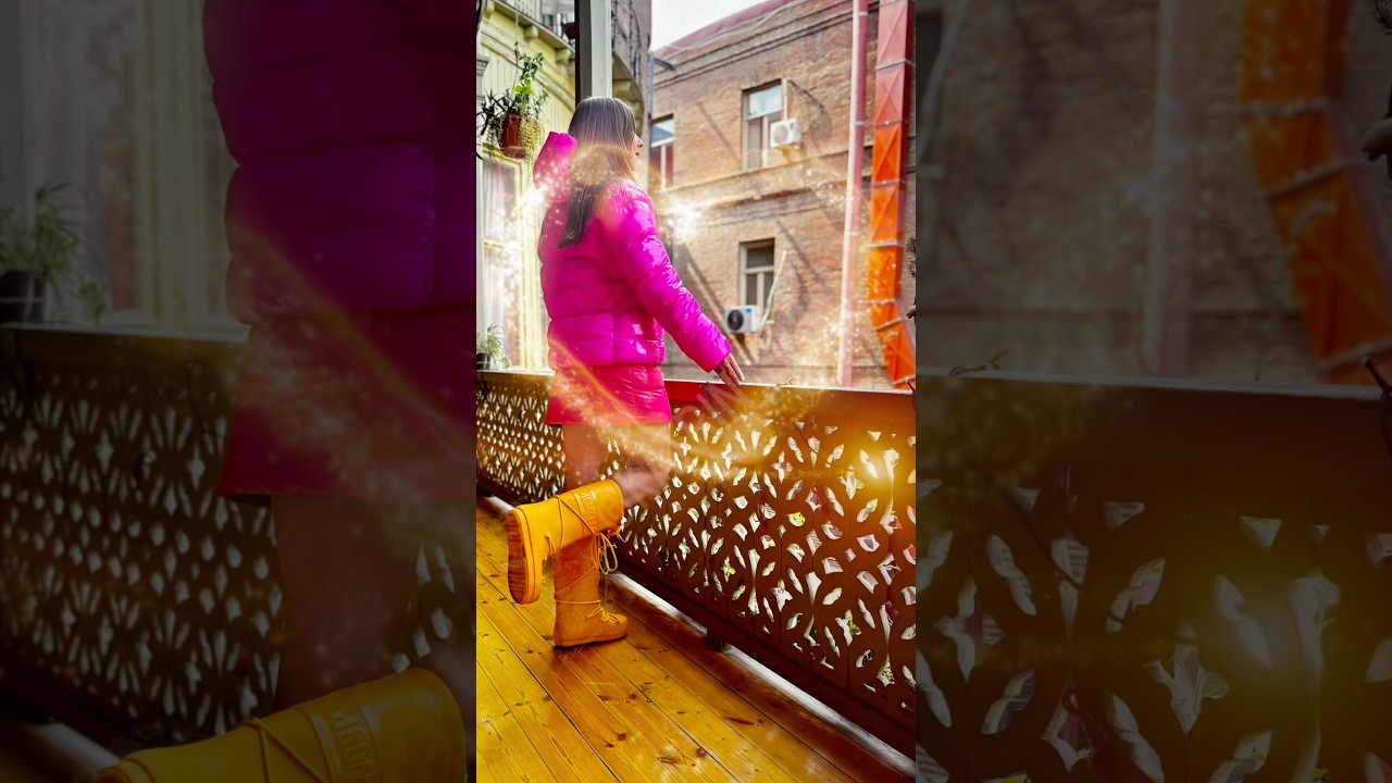 Hello Fall 🍁 gorgeous shiny nylon Lady in Moon boots gum wellies waterproof puffy raincoat skirt