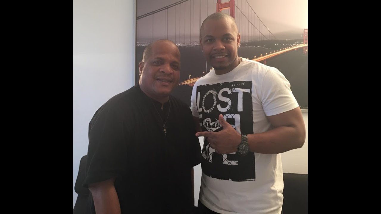 JEAN PHILIPPE MARTHELY EN INTERVIEW DANS LE SMYLE BOX CLUB SUR LA WEBRADIO LE BLOG DU ZOUK