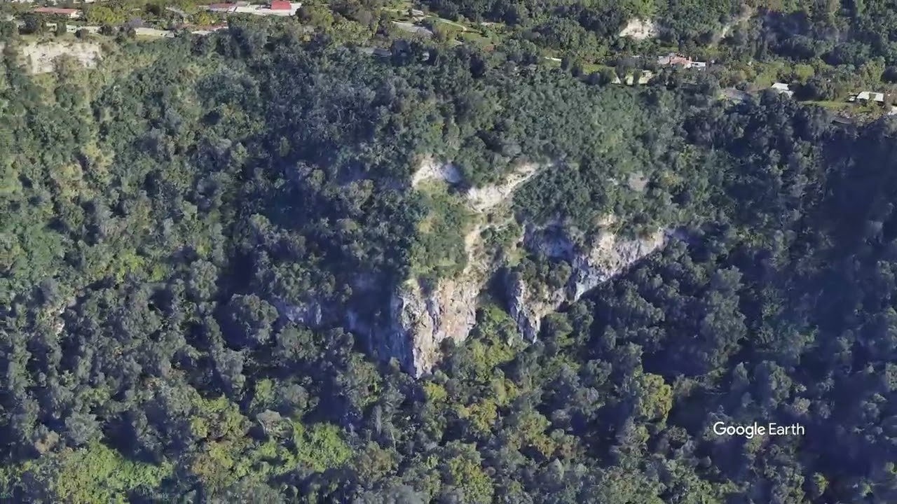 Il duomo lavico del Vulcano Astroni