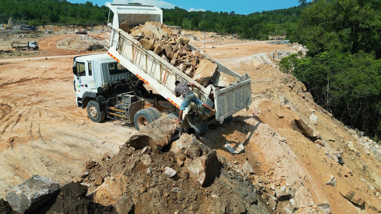 Amazing Mountain Landfill Project! 15Ton Dump Trucks and Skilled Dozer Pushing Stone Soil