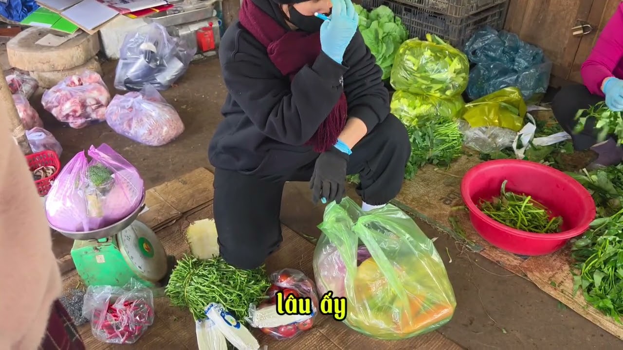 Ba mẹ làm cơm mời hàng xóm để giới thiệu bố mẹ của Kiều lần đầu đến Việt Nam- VỢ CHỒNG THÚY KIỀU 