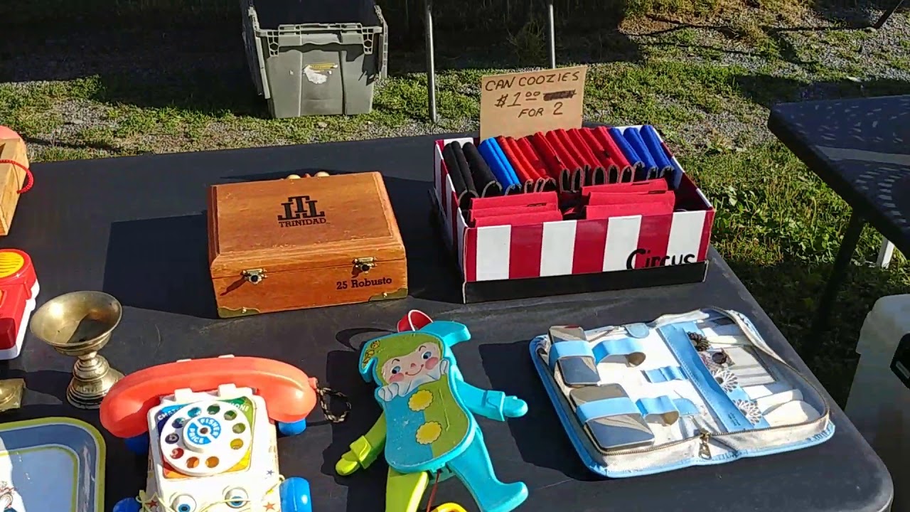 Buying and Selling at Saylorsburg Pa Blue Ridge Flea Market
