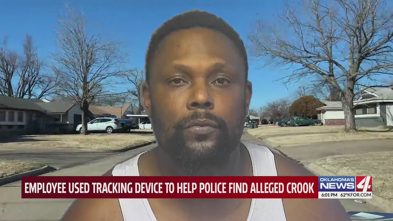 Employee slips tracker in bag during knifepoint robbery