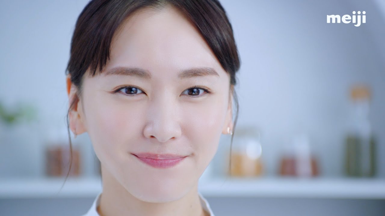 新垣結衣 「日常の中のちょっとした自分へのご褒美」を語る　『明治ザ・チョコレート』新CM