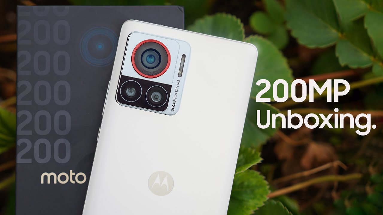 World's SHARPEST Smartphone Camera is HERE. (200MP)