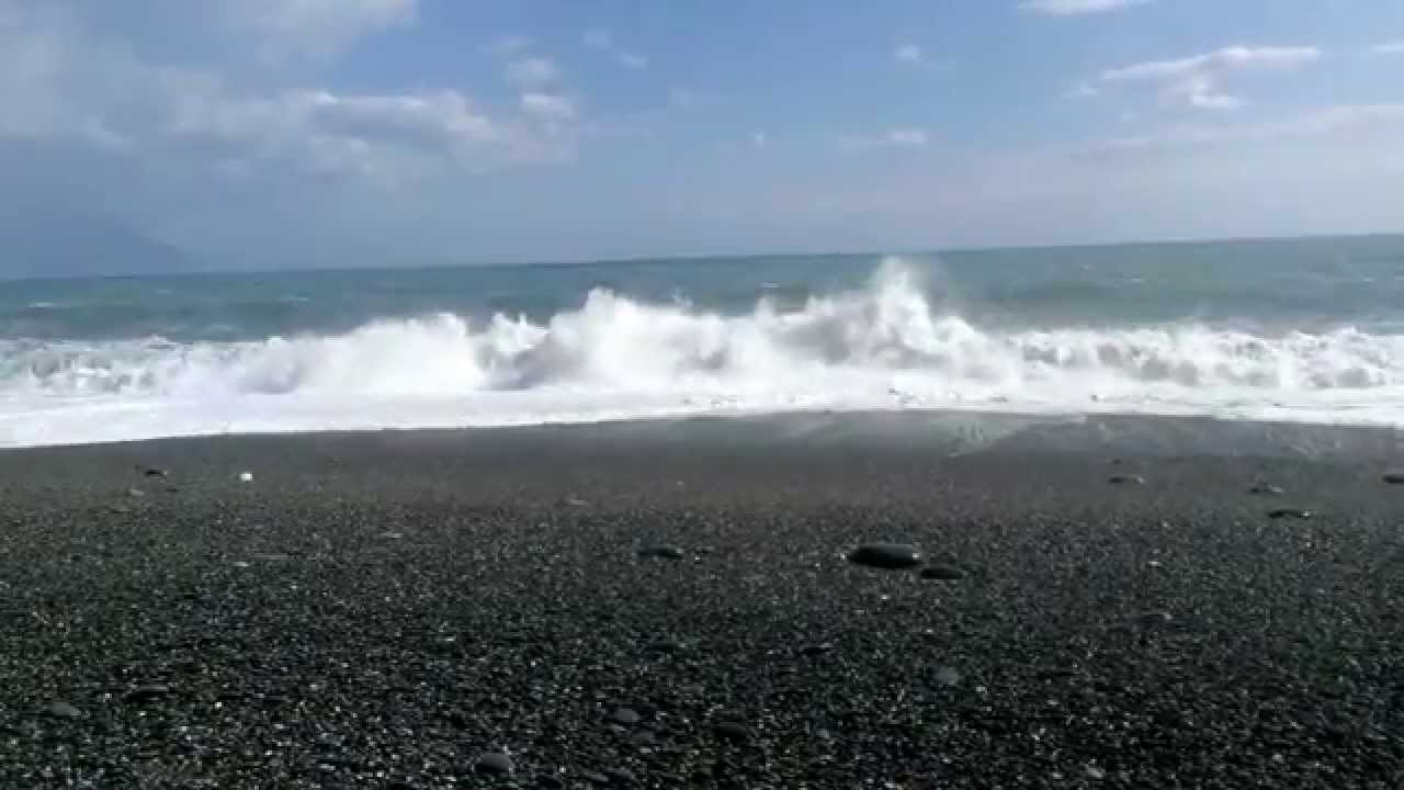 2014/10/11 【台灣花蓮】 七星潭風大浪大之浪來了快跑!