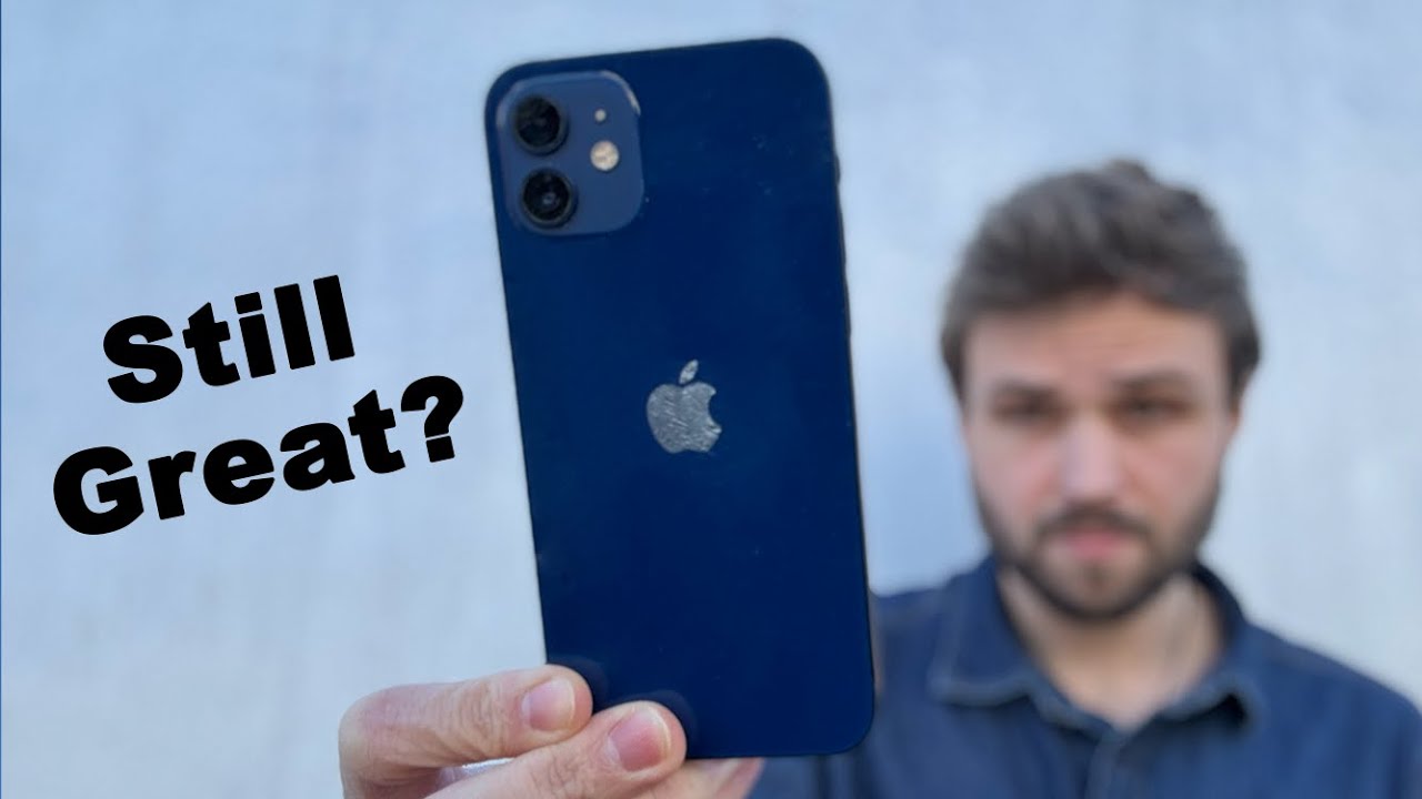 iPhone 12 в 2026 году &mdash; обзор одного дня из жизни!