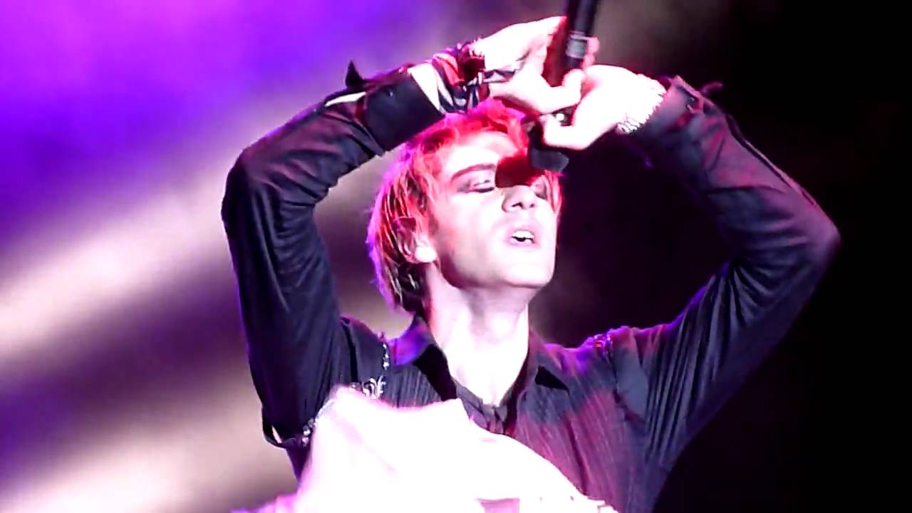 Mozart l'Opéra Rock à Solliès-Pont - Je dors sur des roses (Mikelangelo Loconte)