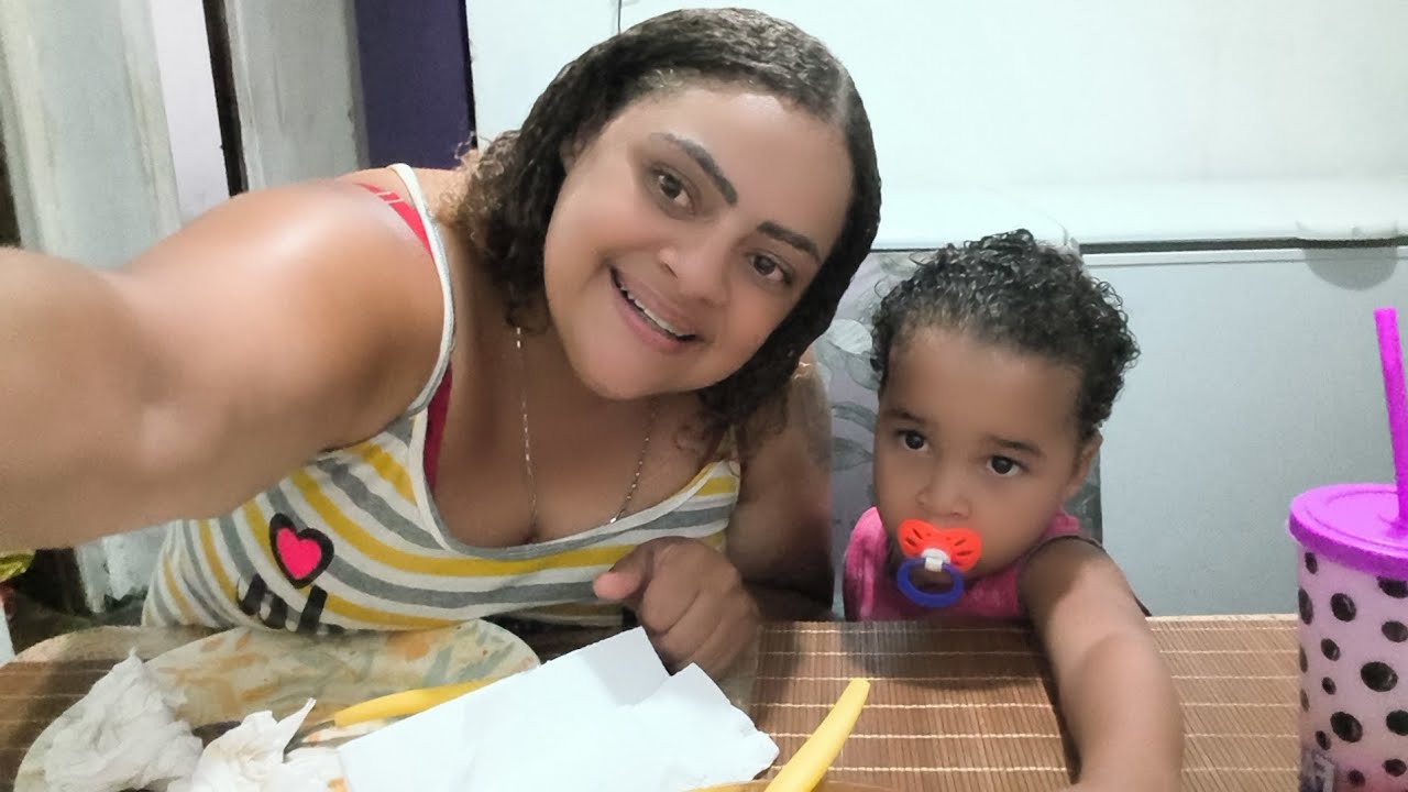 Jantando com meu afilhado 😘 primeira noite juntos 🥰 vem ver gente curte comenta compartilha 🤩🤩