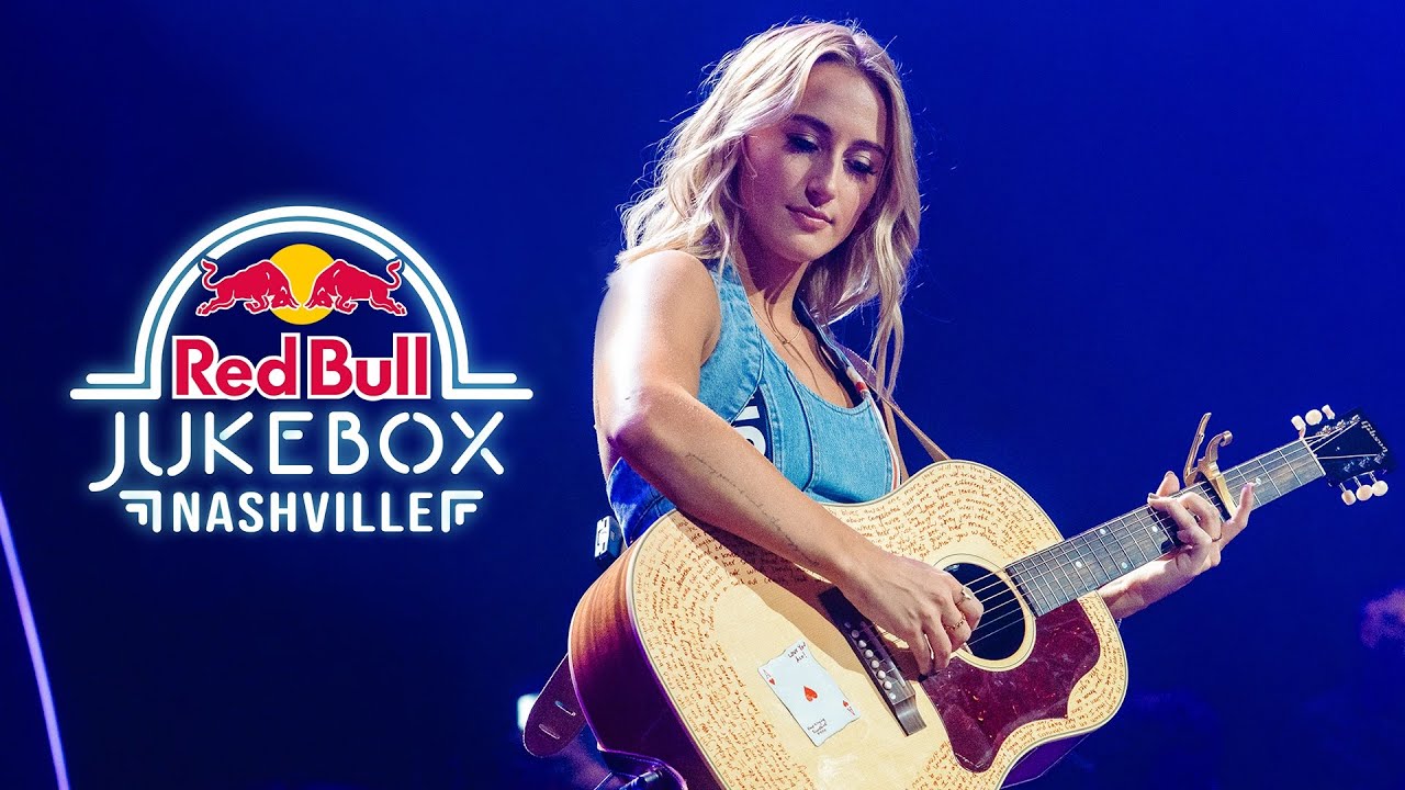 Ashley Cooke &ndash; &ldquo;it&rsquo;s been a year&rdquo; (live) | Red Bull Jukebox