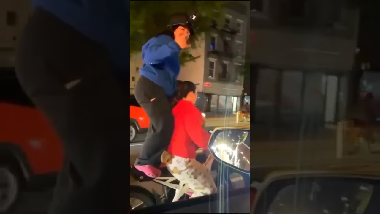 Таксист сказал ей СТОЯТЬ на велосипеде&hellip; #шорты