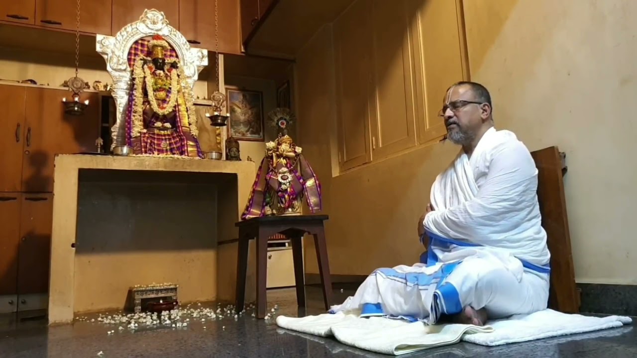 Mahamantra Chant with Sri Swamiji